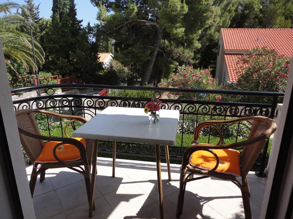 Guesthouse Apartment Bozica Bol Rom bilde