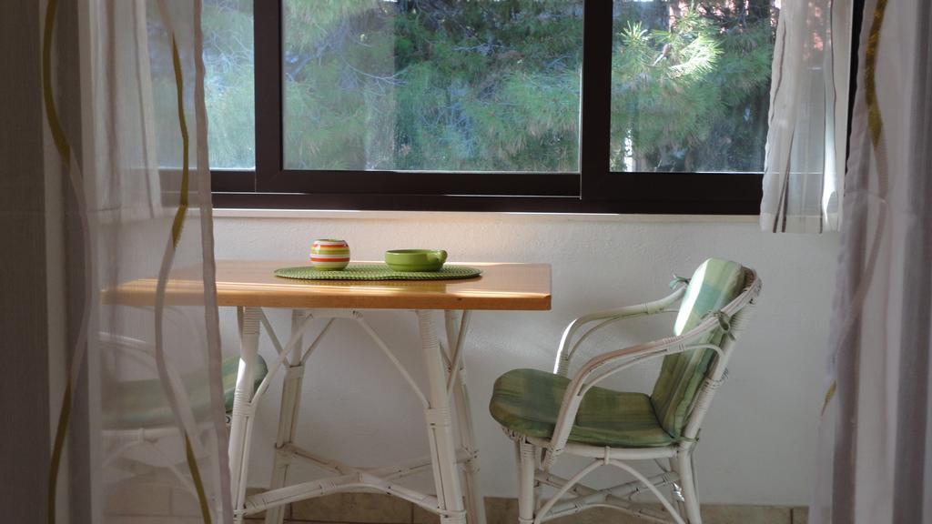Guesthouse Apartment Bozica Bol Eksteriør bilde