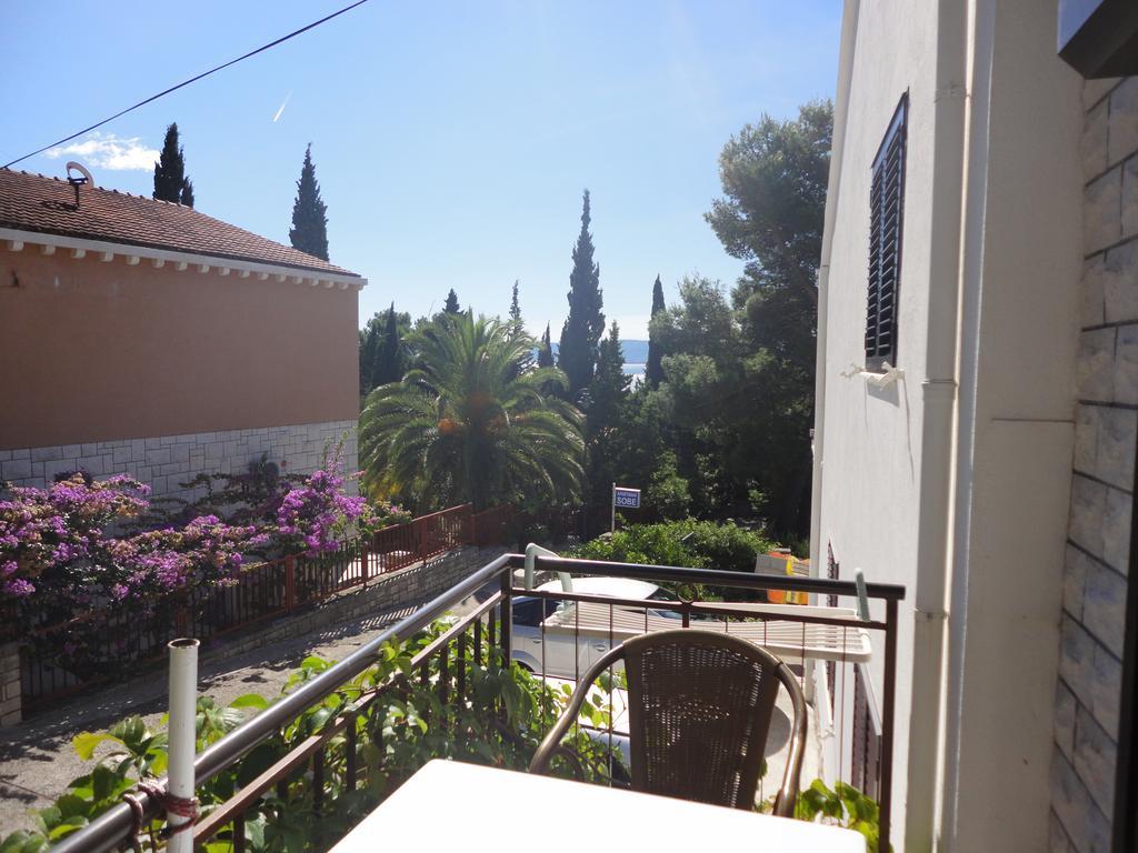 Guesthouse Apartment Bozica Bol Eksteriør bilde